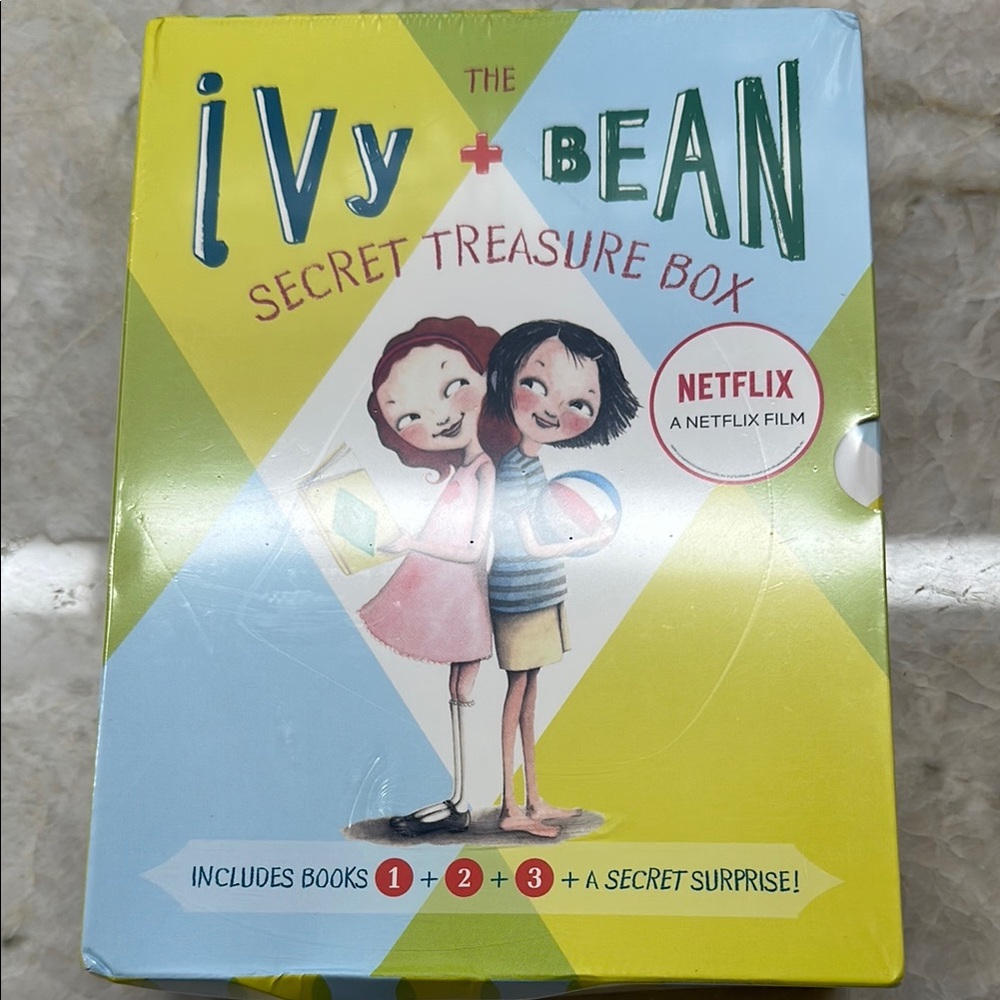 Ivy + Bean Secret Treasure Box Set - Multicolor
